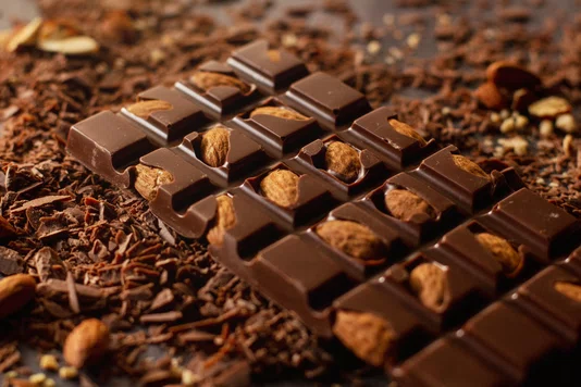 Barra de Chocolate ao Leite com Amêndoa 100g