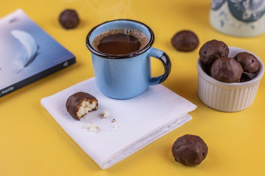 Macroon Docinho de Coco com Chocolate 200g