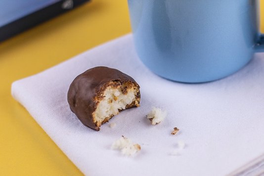 Macroon Docinho de Coco com Chocolate 200g