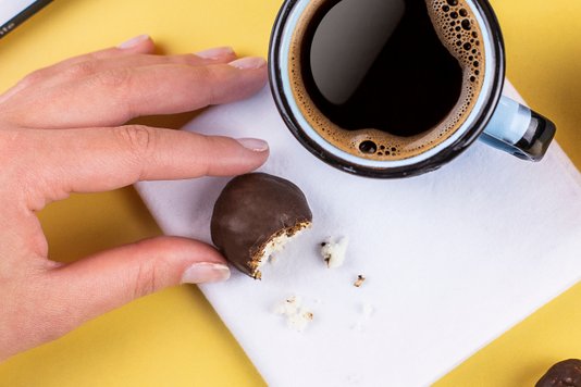 Macroon Docinho de Coco com Chocolate 200g